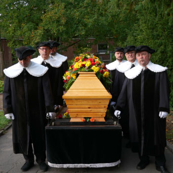 Traditionelle Erdbestattung